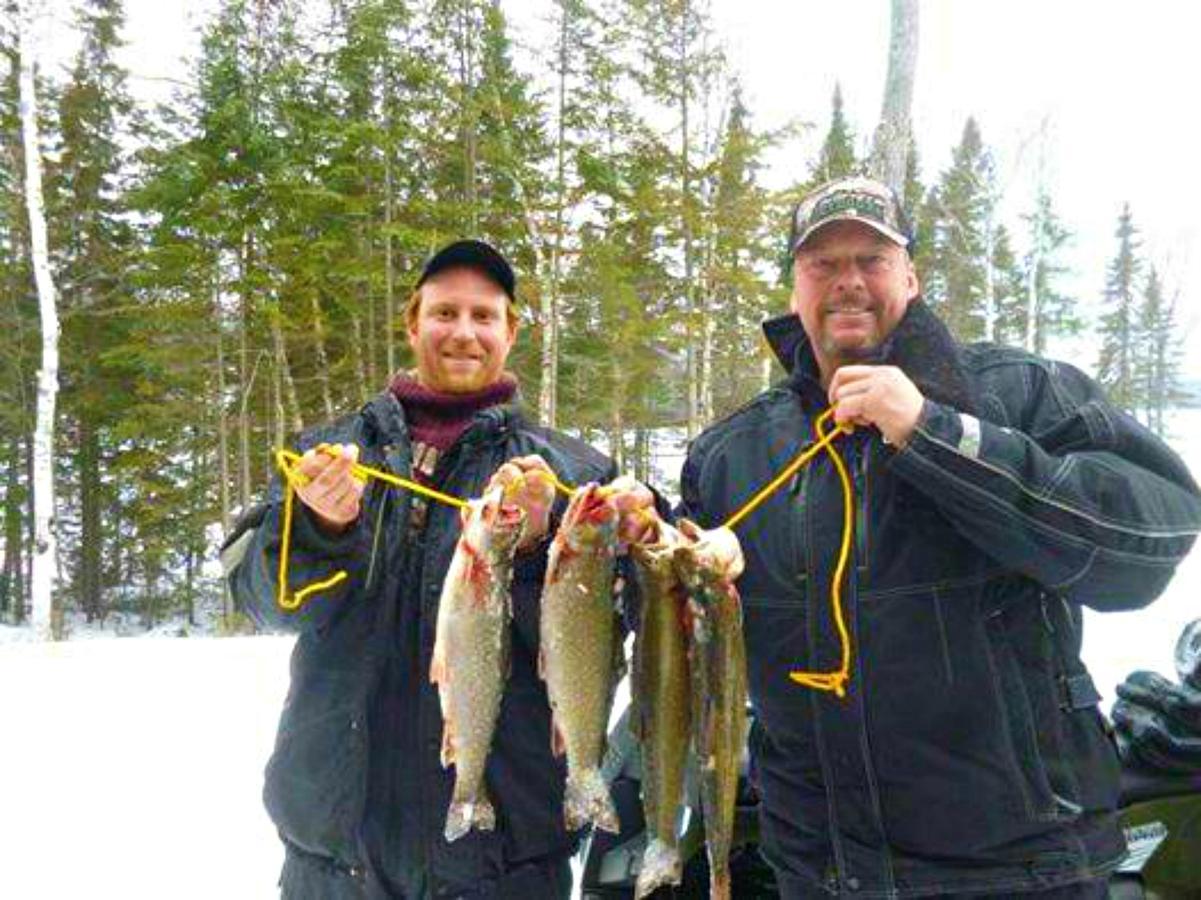 Dunlop Lake Lodge Elliot Lake Екстериор снимка